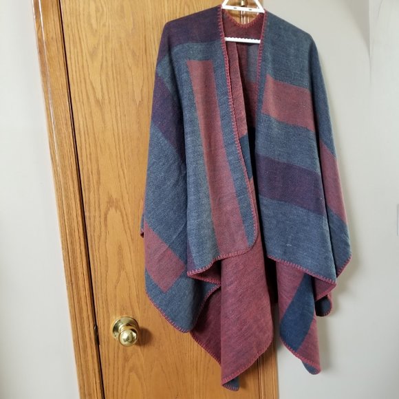 BB Dakota Southwestern Style Blanket Shawl Wrap Poncho – Western Coastal Cowgirl - Picture 8 of 9